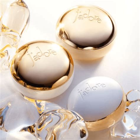 dior j'adore shimmering body gel review